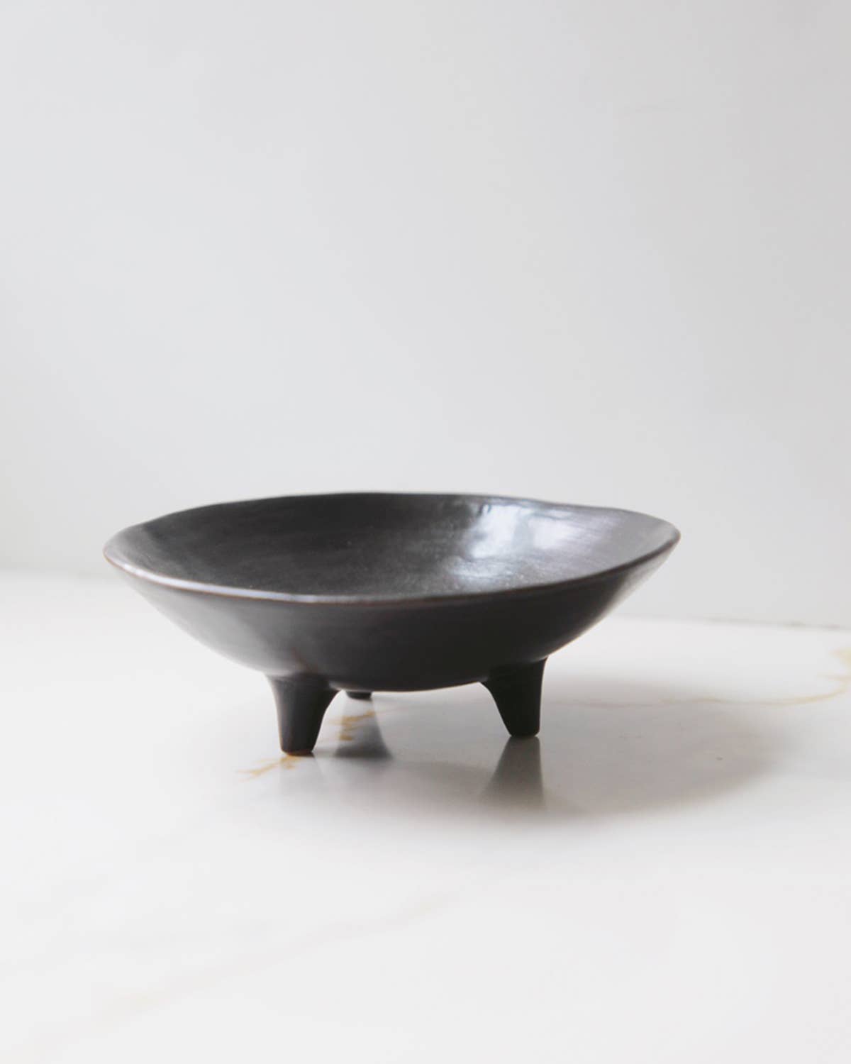 Footed Ceramic Bowl: Whtie-L