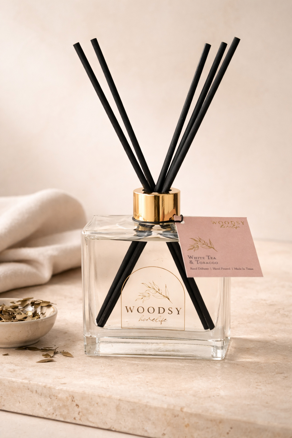 White Tea & Tobacco Gold Collared Reed Diffuser