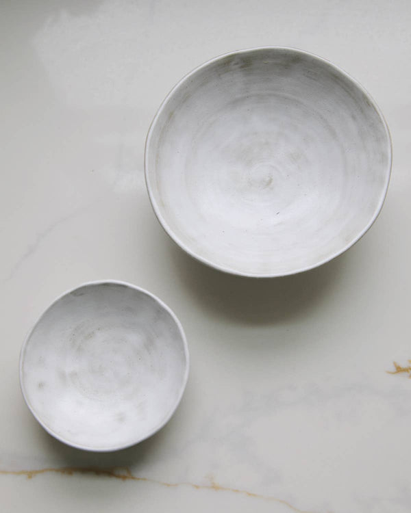 Footed Ceramic Bowl: Whtie-L