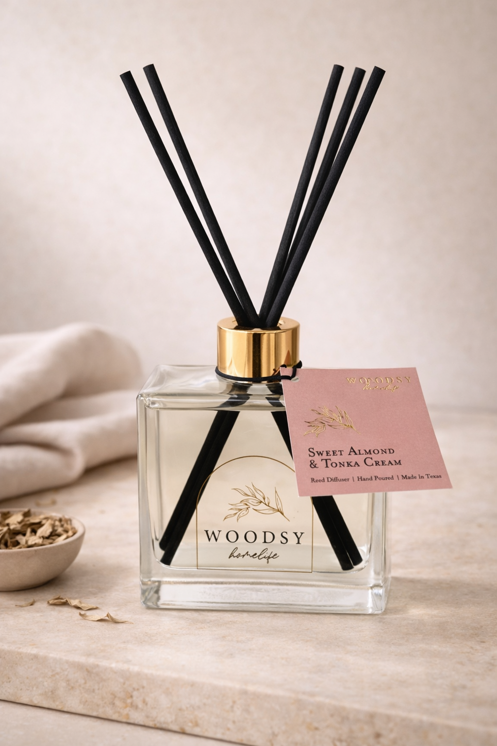 Sweet Almond & Tonka Cream Gold Collared Reed Diffuser
