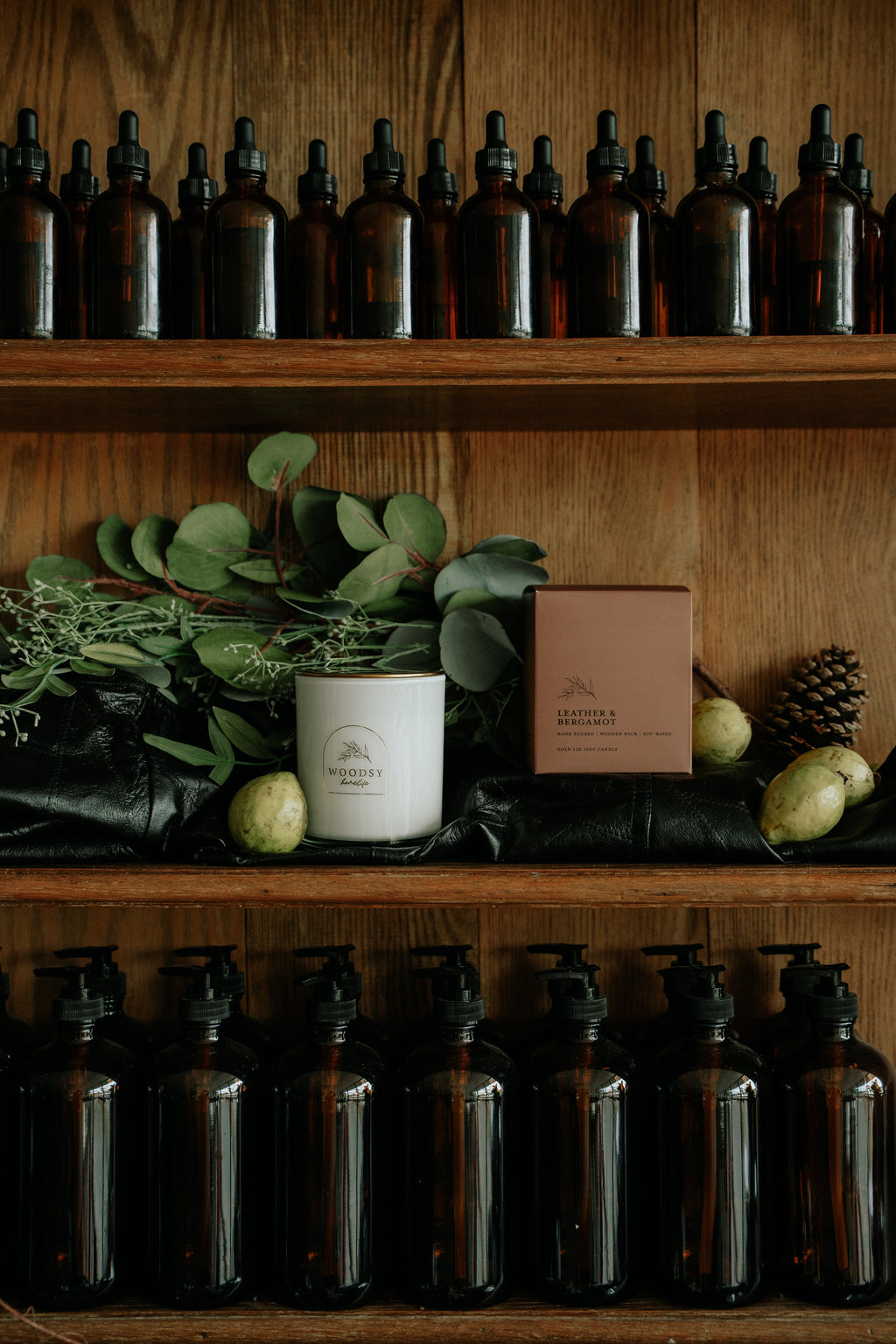 Leather & Bergamot   l Black Lid Boxed Candle
