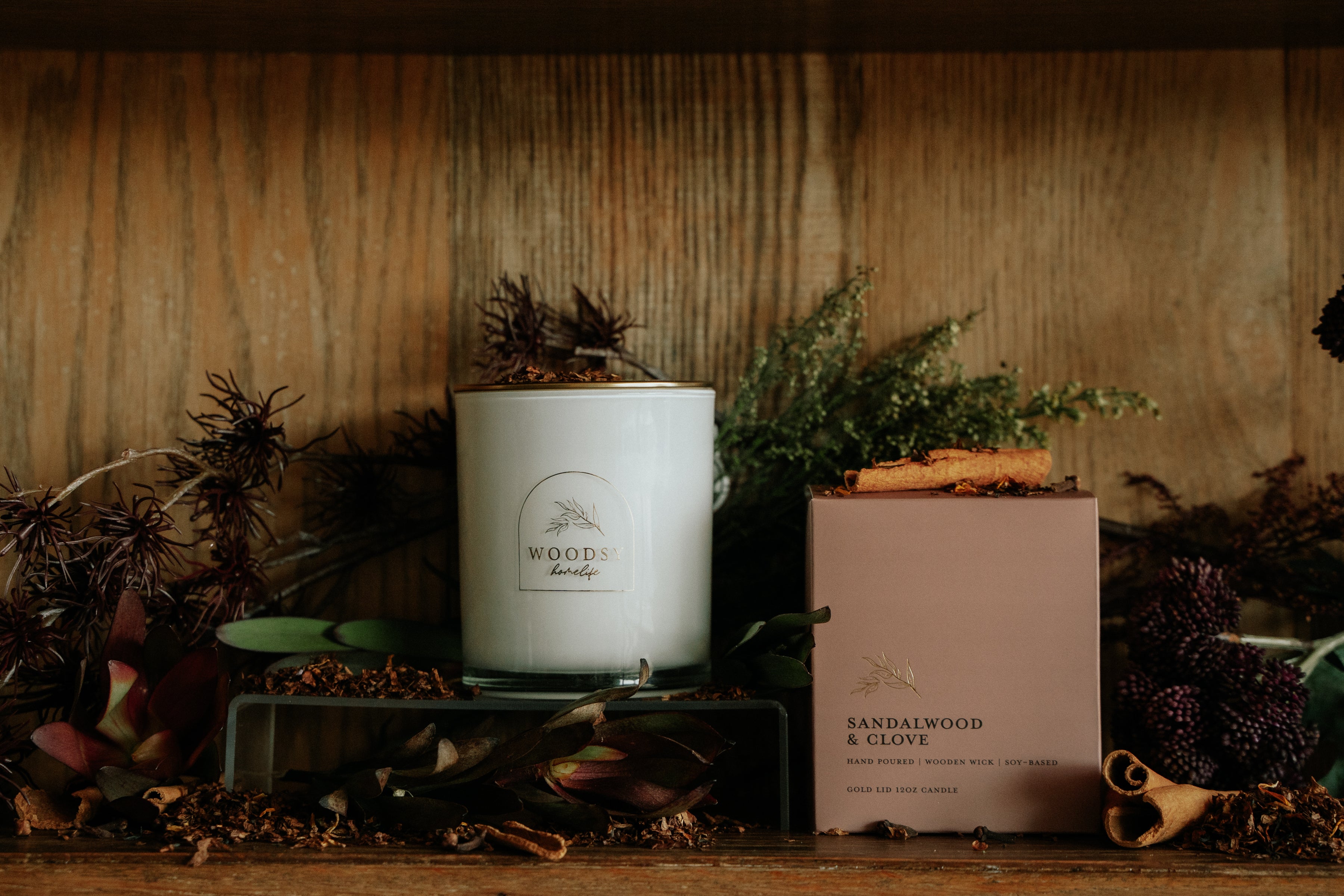 Sandalwood & Cloves l Gold Lid Boxed Candle