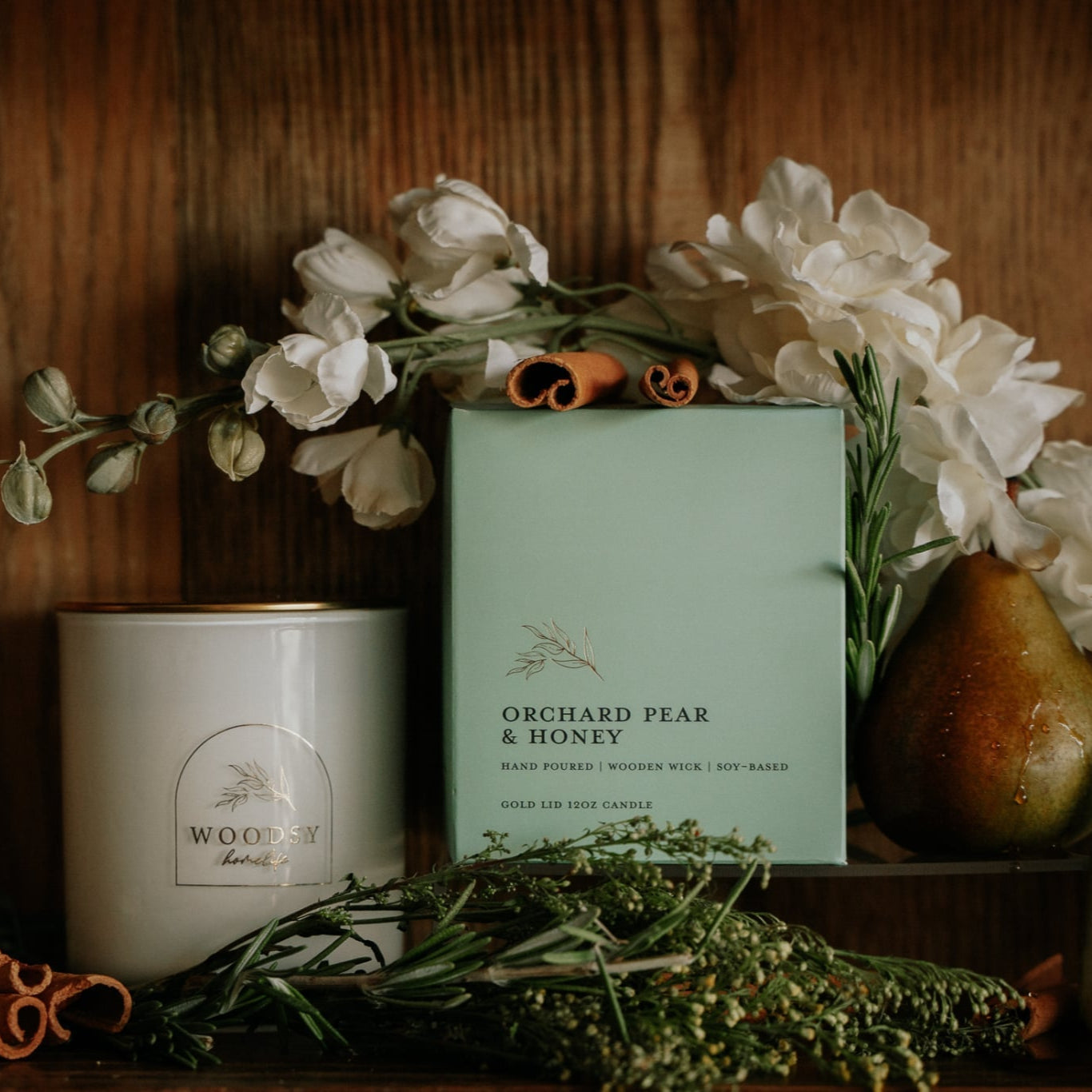 Orchard Pear & Honey/ Gold Lid Jar-12oz/ Wooden wick/ Pure Soy Candle