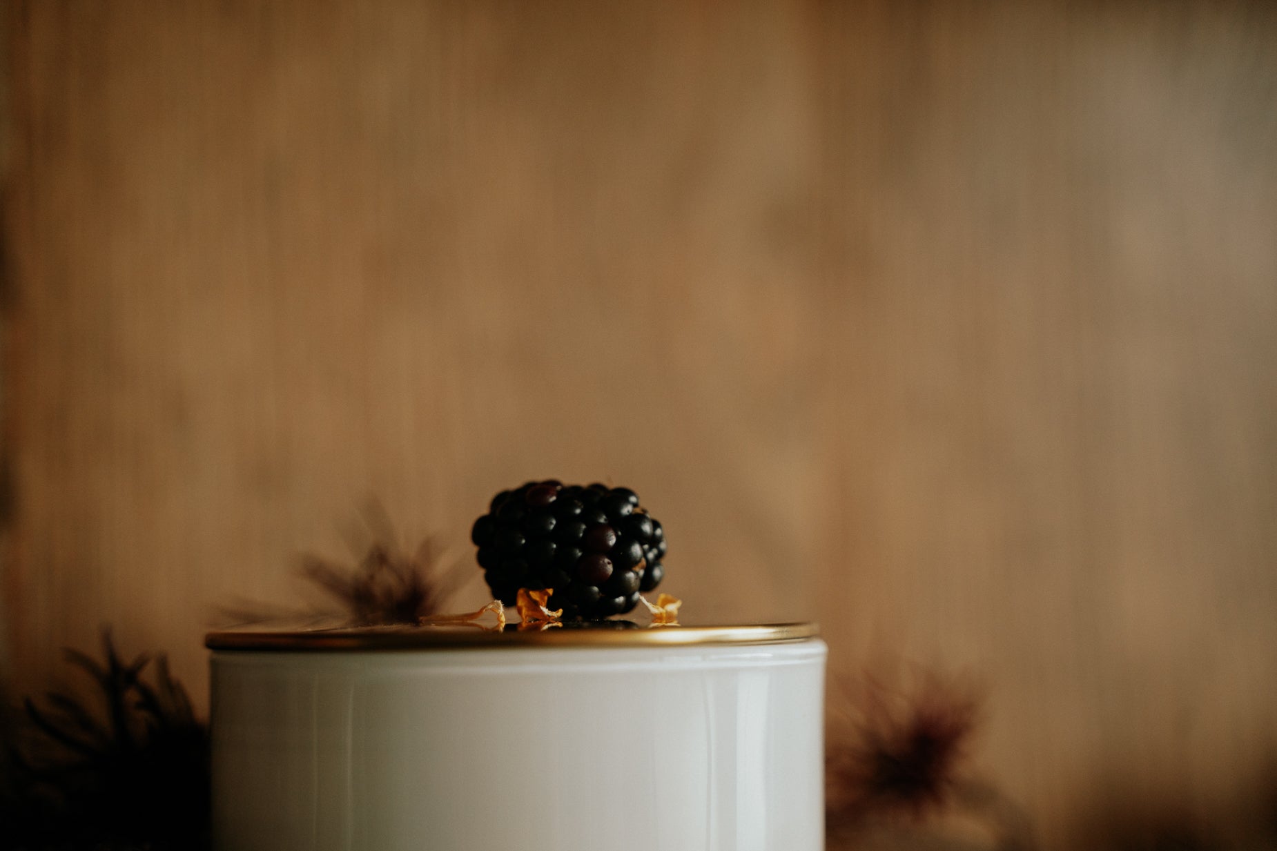 Blackberry & Saffron l Gold Lid Candle & Boutique Box
