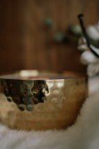Cashmere Vanilla & Warm Amber  l  Solid Brass 14oz Soy Candle