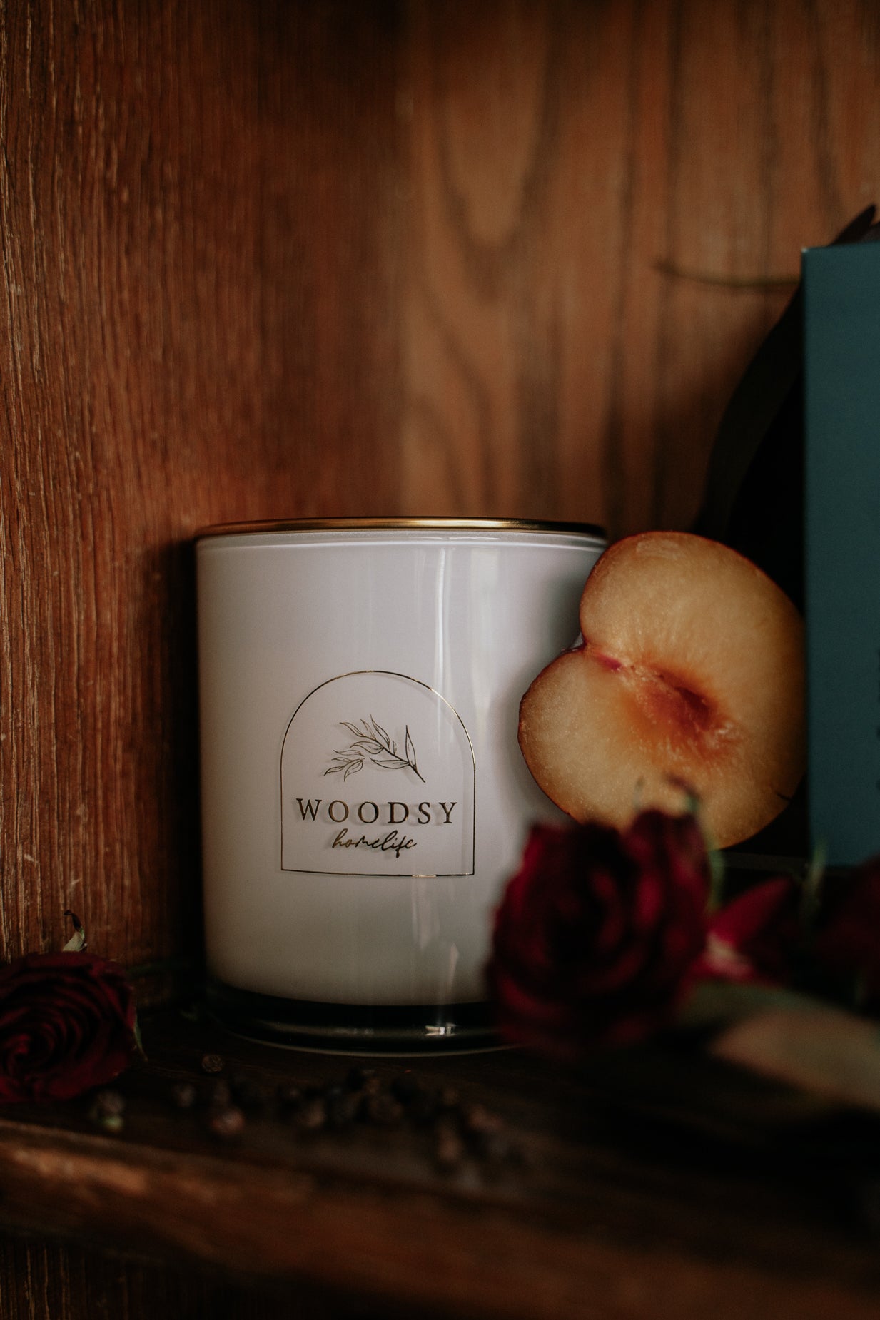 Dark Rose & Peppercorn l Gold Lid Candle & Boutique Box