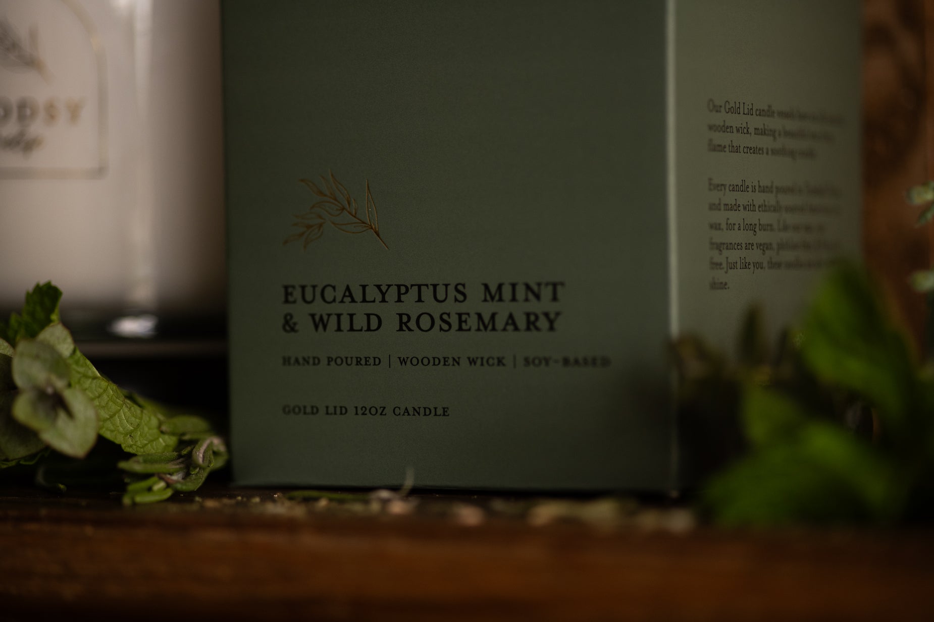 Eucalyptus Mint & Wild Rosemary   l Gold Lid Candle & Boutique Box