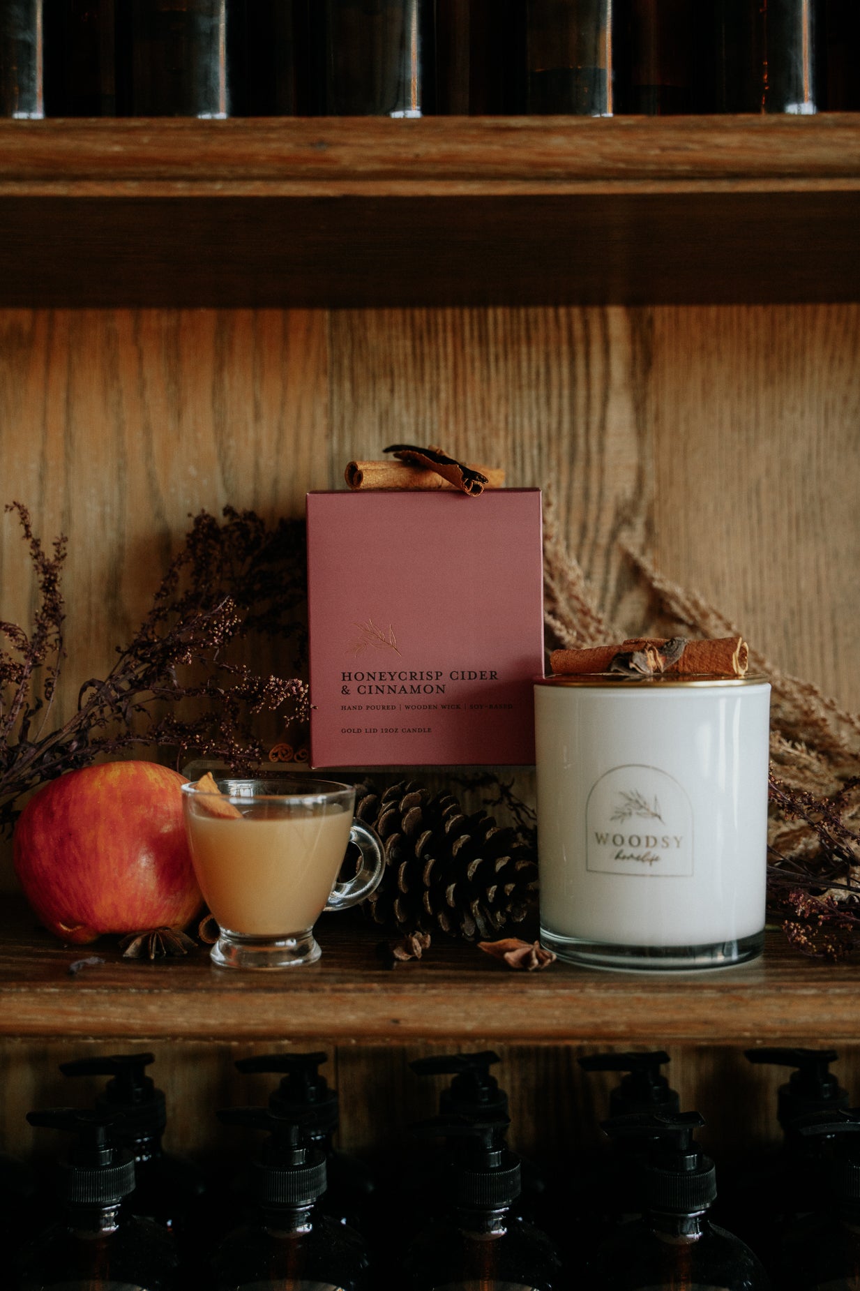 Honeycrisp Cider & Cinnamon l Gold Lid Candle & Boutique Box