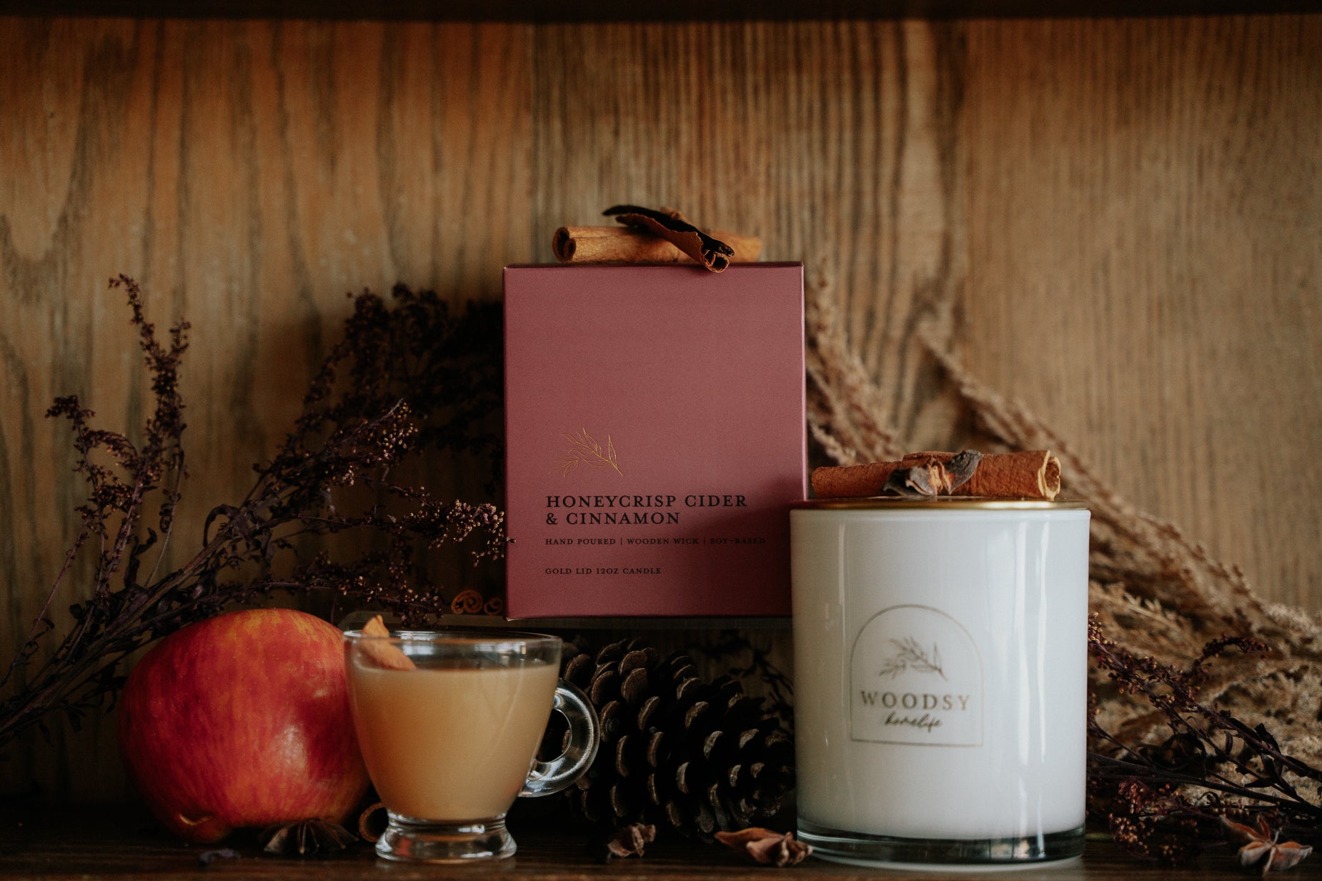 Honeycrisp Cider & Cinnamon l Gold Lid Candle & Boutique Box