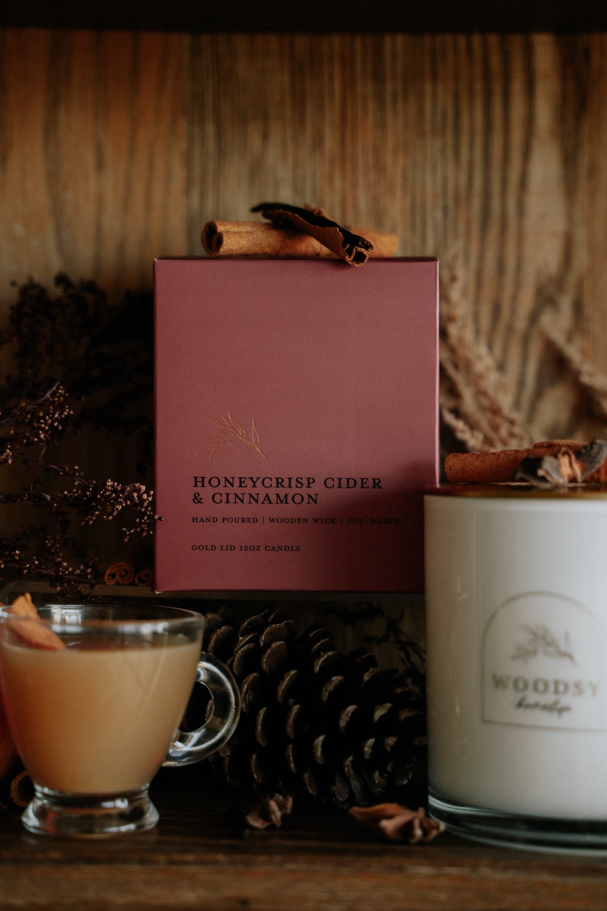 Honeycrisp Cider & Cinnamon l Gold Lid Candle & Boutique Box