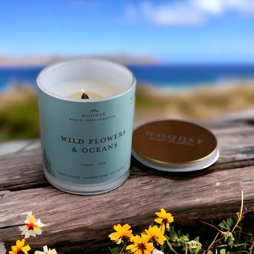 Wild Flowers & Oceans/ Gold Lid Jar-12oz/ Wooden wick/ Pure Soy Candle