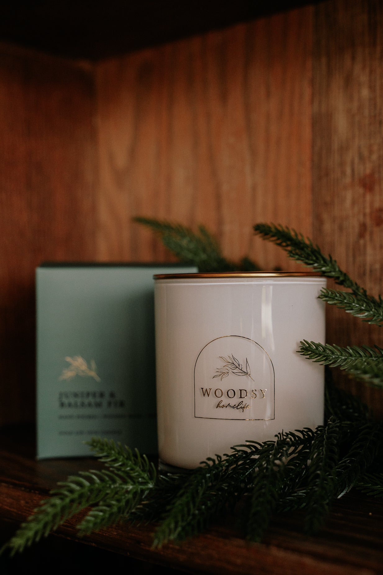 Juniper & Balsam Fir l Gold Lid Candle & Boutique Box