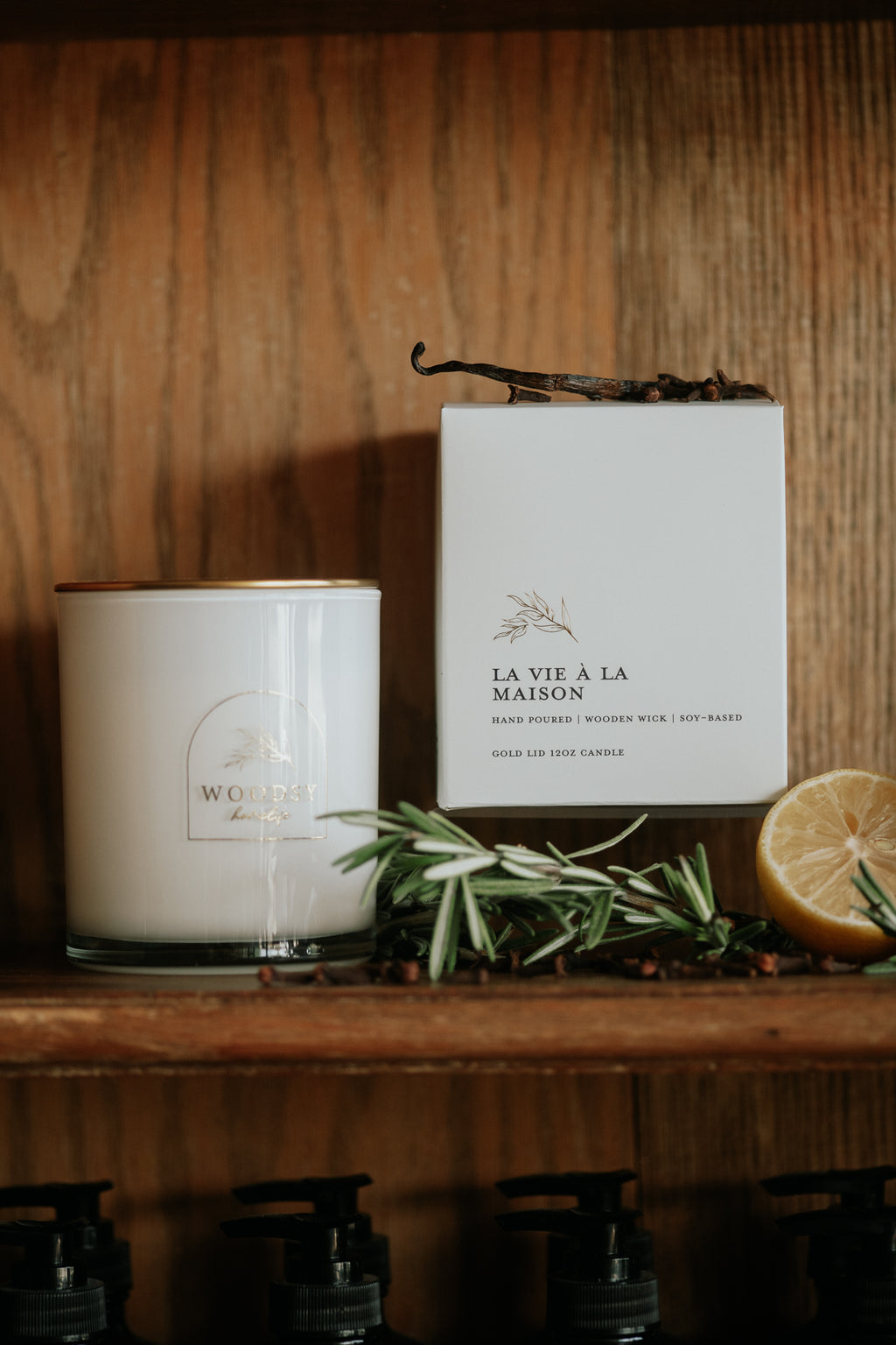 La Vie a la Maison- Gold Lid Candle with Boutique Box