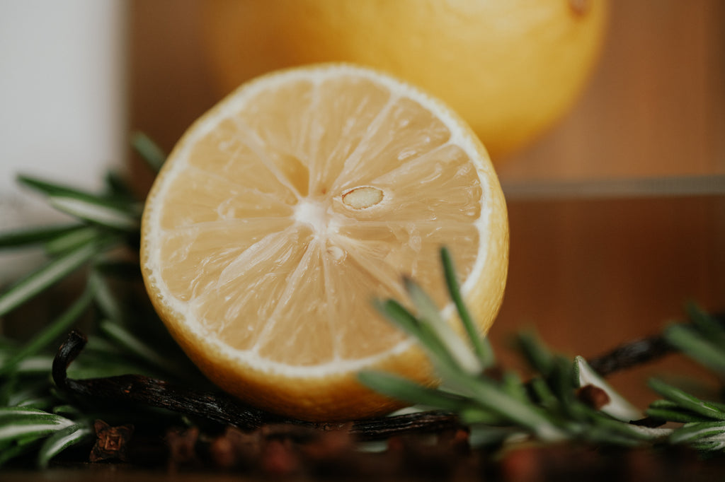 La Vie a la Maison- Solid Brass 14oz Pure Soy Candle