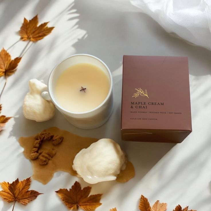 Maple Cream & Chai l Gold Lid Candle & Boutique Box