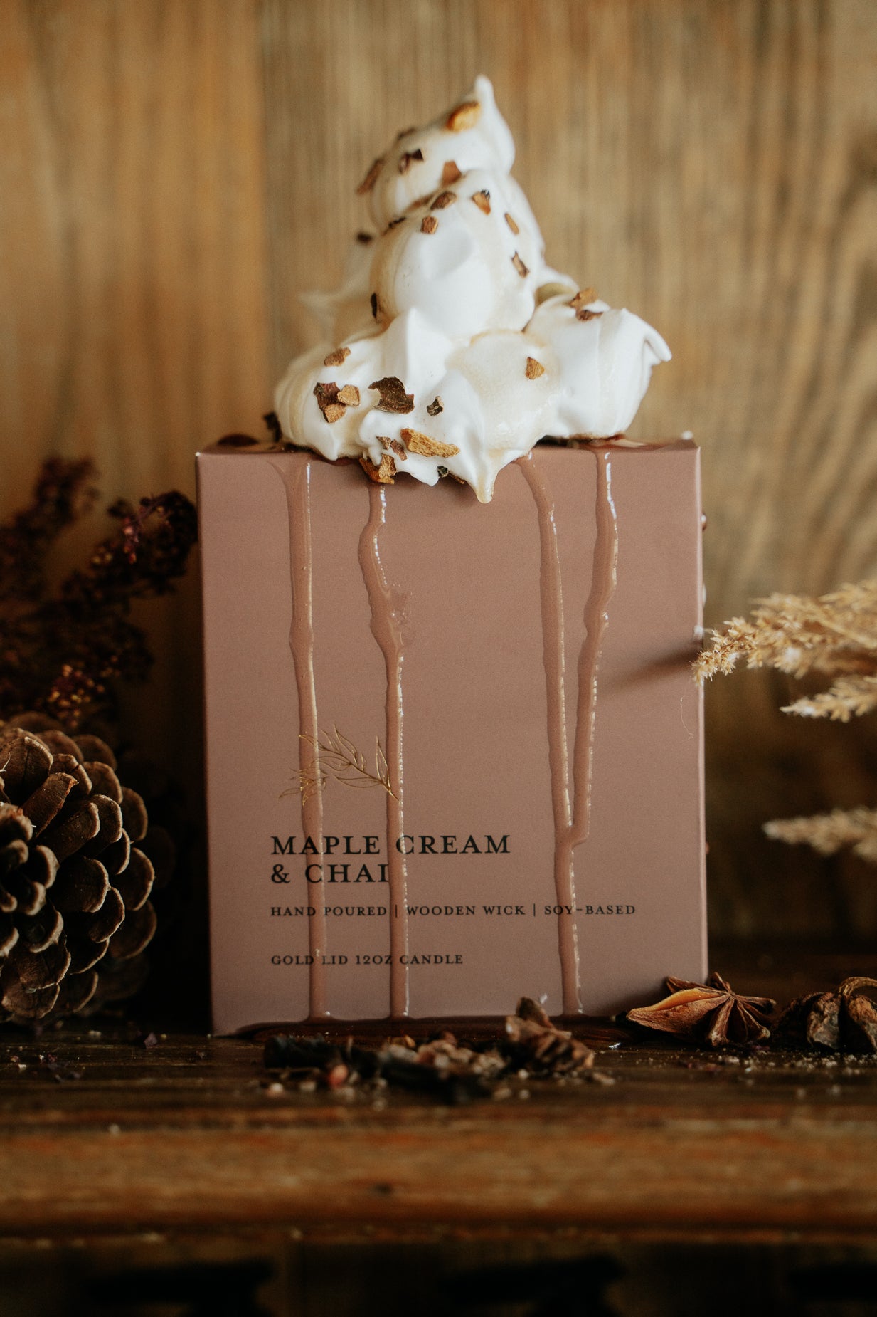 Maple Cream & Chai l Gold Lid Candle & Boutique Box