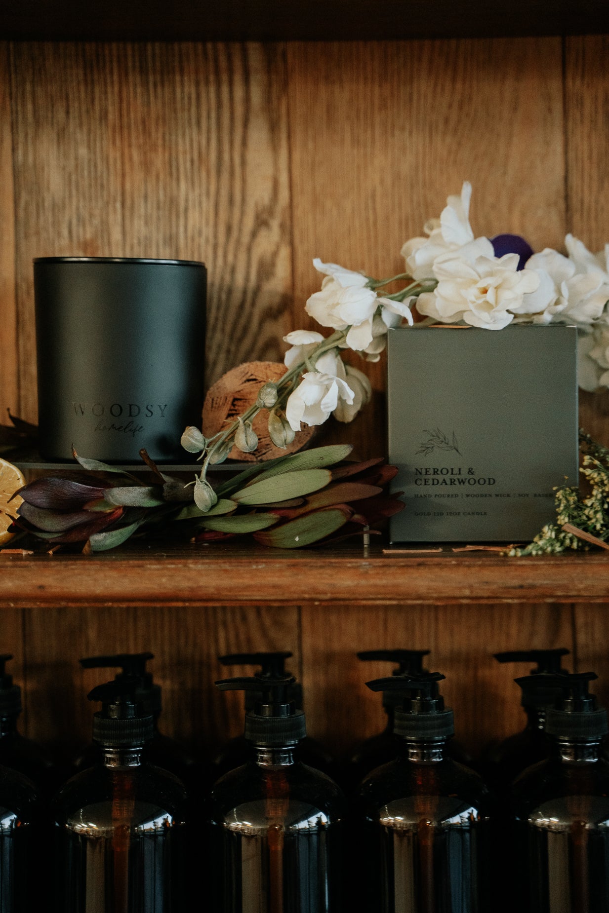 Neroli & Cedarwood - 12oz | Black Lid Boxed Candle