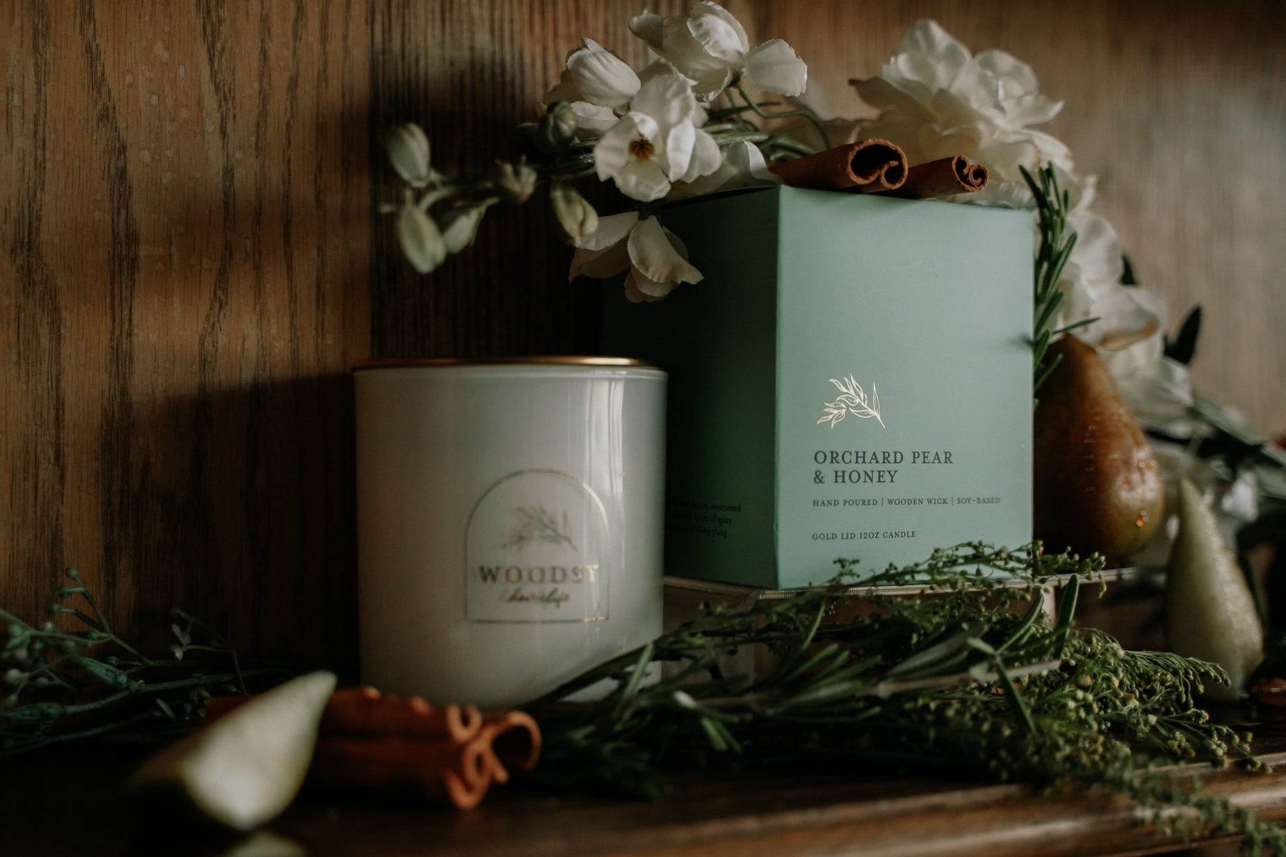 Orchard Pear & Honey/ Gold Lid Jar-12oz/ Wooden wick/ Pure Soy Candle