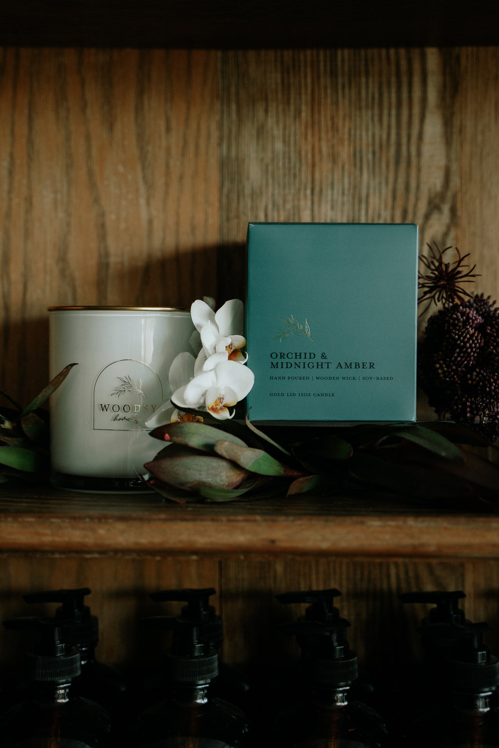 Orchid & Midnight Amber | Gold Lid & Boutique Box 12oz Candle