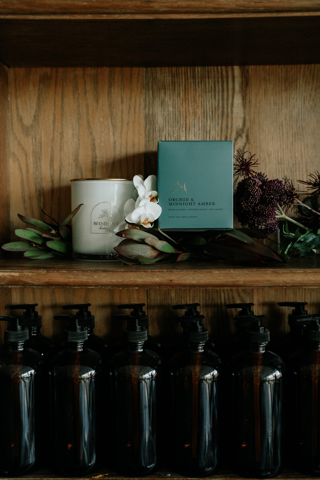 Orchid & Midnight Amber l Gold Lid Candle & Boutique Box