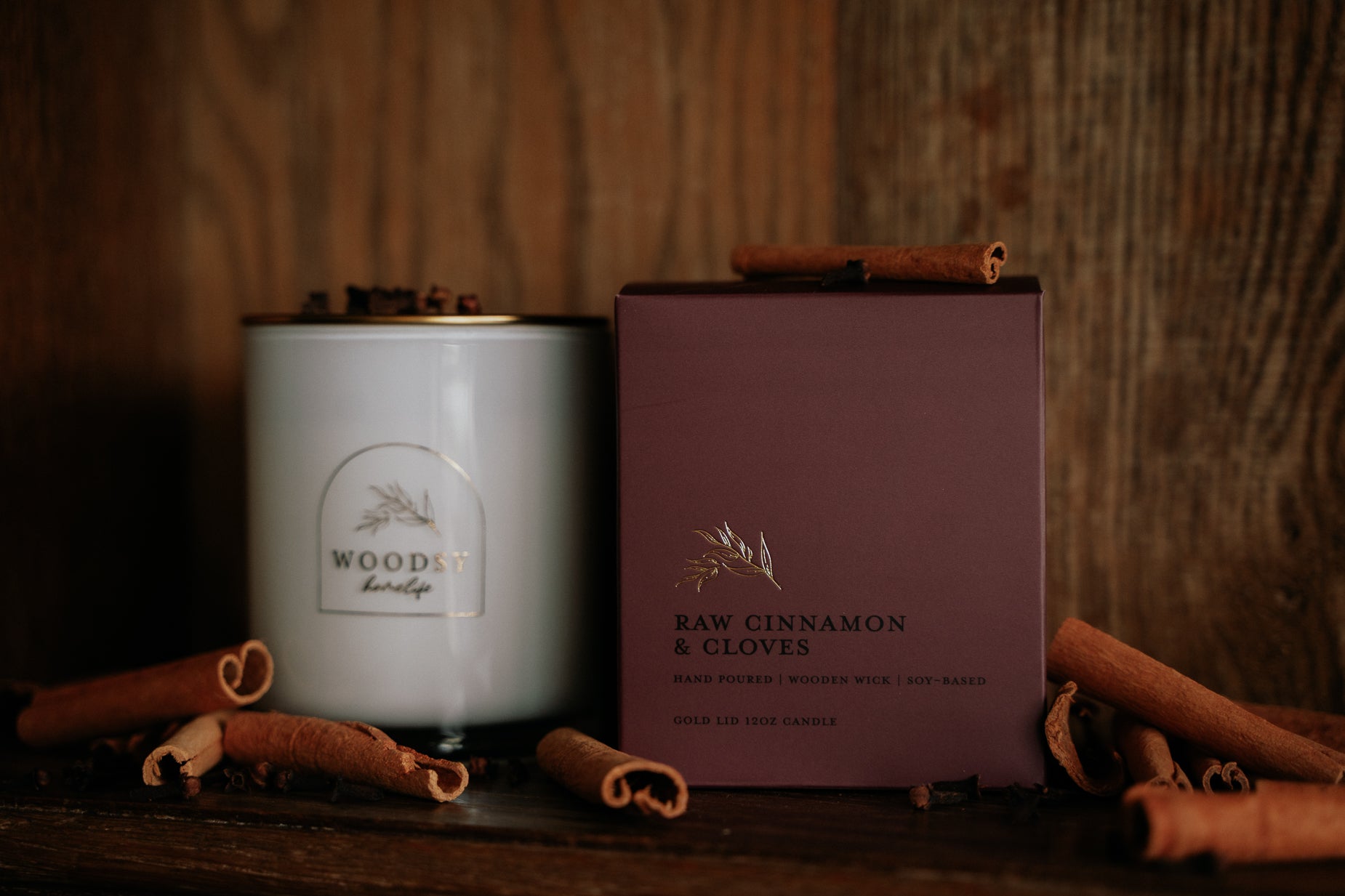 Raw Cinnamon & Cloves l Gold Lid Candle & Boutique Box