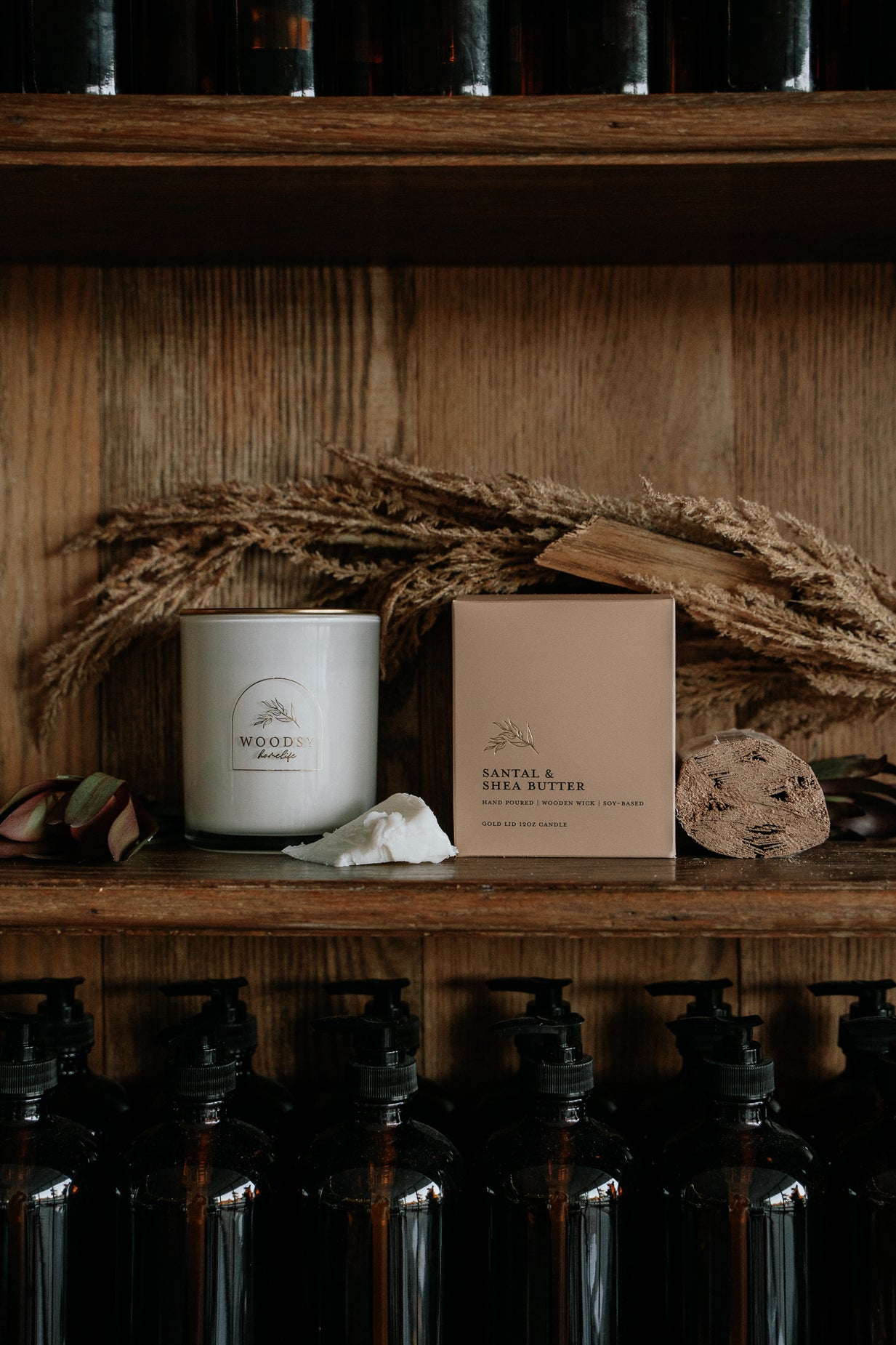 Santal & Shea Butter l Gold Lid Candle & Boutique Box