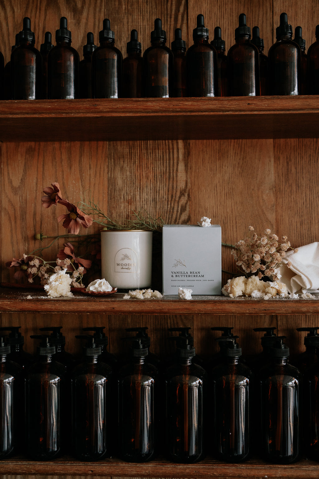 Vanilla Bean & Buttercream l Gold Lid Candle & Boutique Box