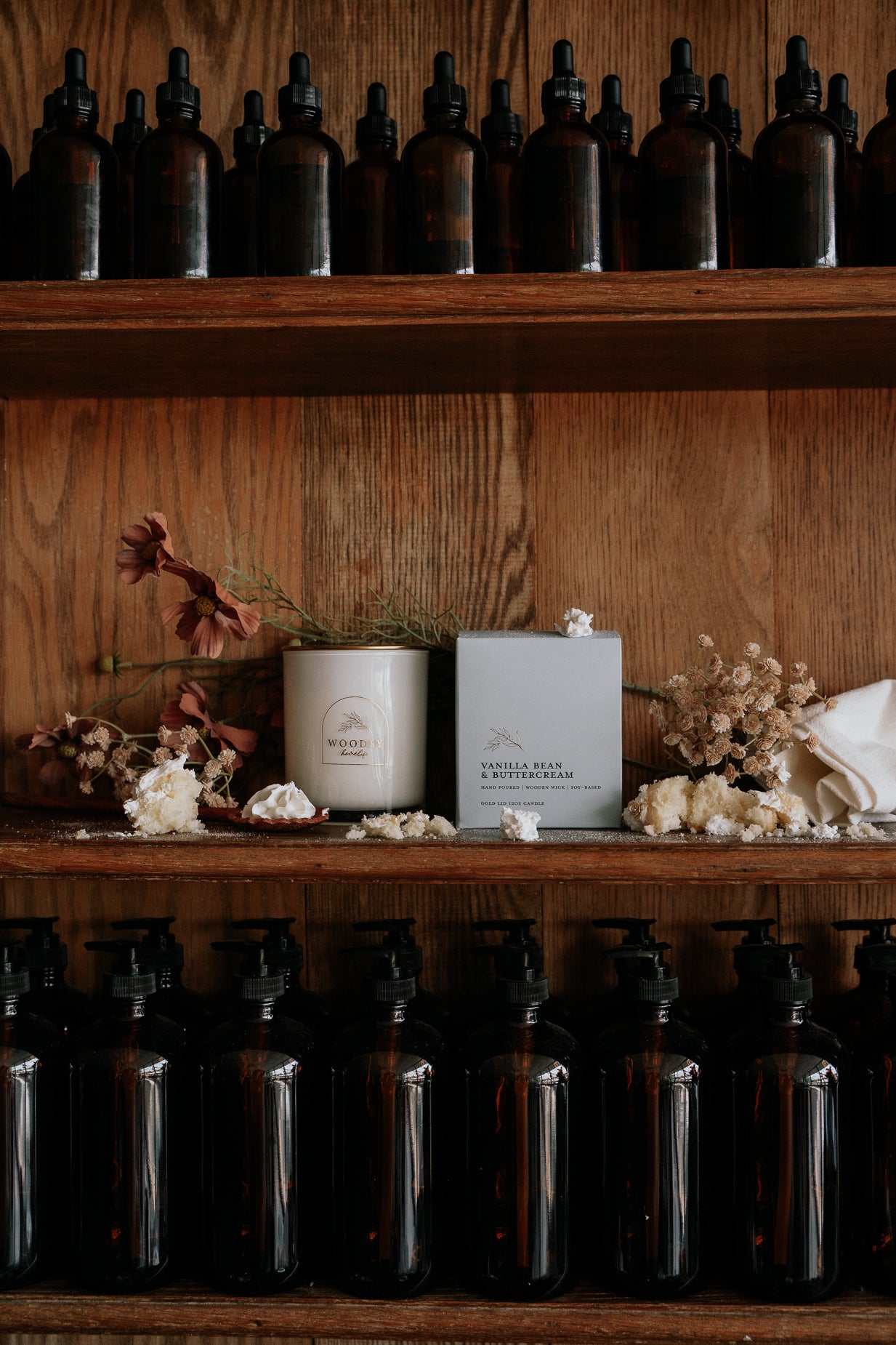 Vanilla Bean & Buttercream l Gold Lid Candle & Boutique Box